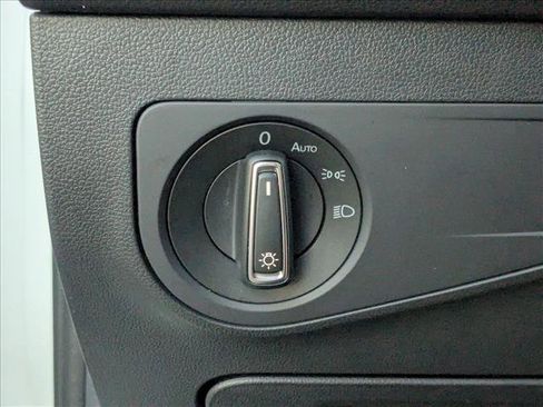 Used 2024 Volkswagen Tiguan Wolfsburg Edition image 11