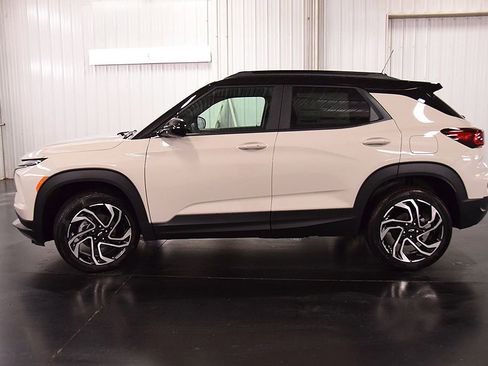 New 2026 Chevrolet TrailBlazer RS w/ Driver Confidence Package AWD/4WD image 4