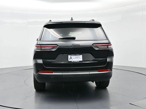New 2025 Jeep Grand Cherokee L Limited w/ Black Appearance Package image 8