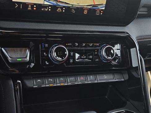 New 2026 GMC Sierra 1500 AT4 w/ AT4 Premium Package image 22