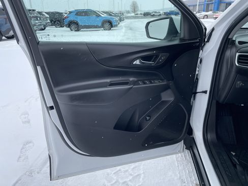Certified 2024 Chevrolet Equinox LT image 19