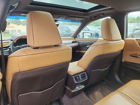 Used 2019 Lexus ES 300h FWD image 25