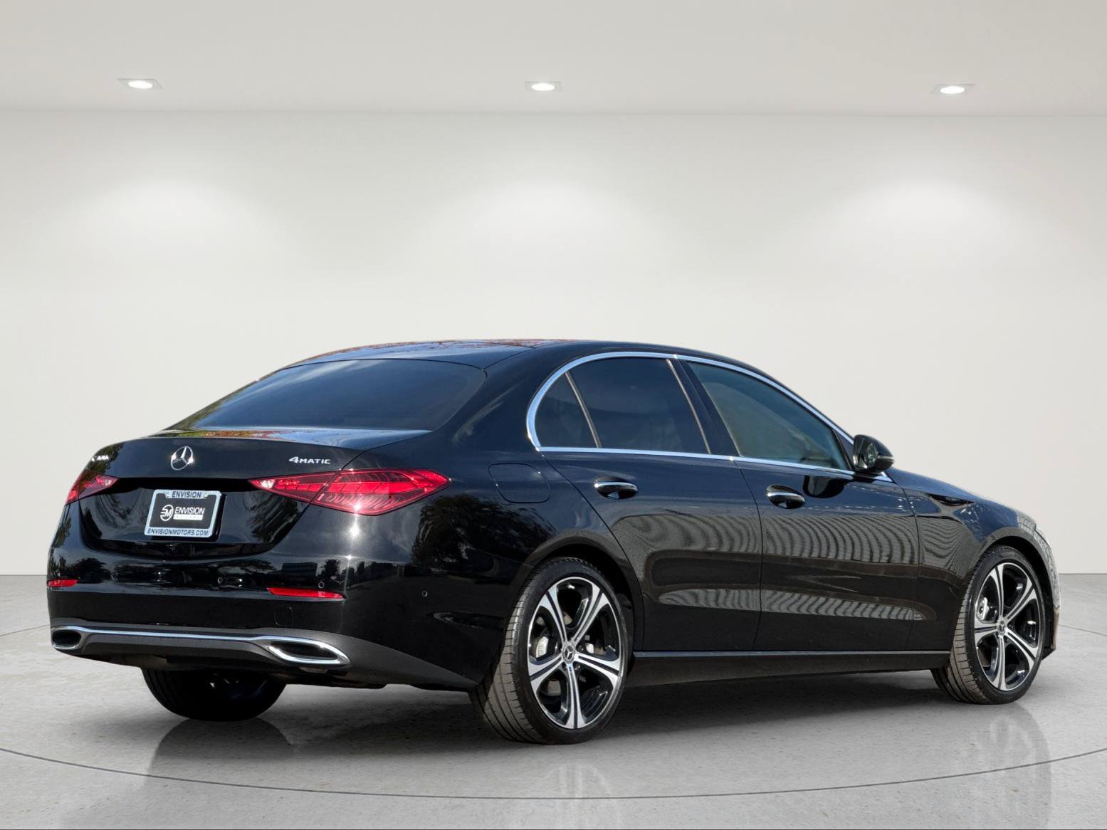 Used 2024 Mercedes-Benz C 300 4MATIC Sedan image 5