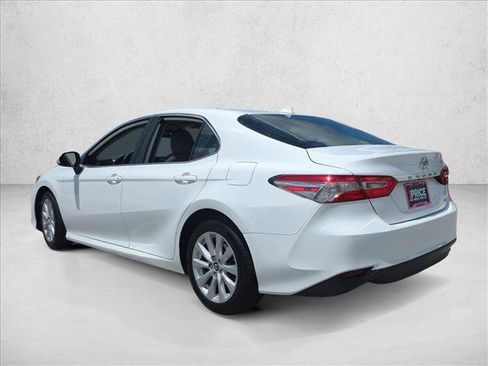 Used 2019 Toyota Camry LE image 8