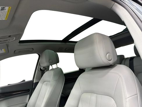 Used 2019 Audi Q5 Prestige w/ Prestige Package AWD/4WD image 41