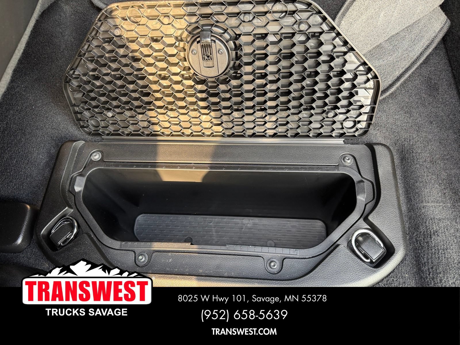 Used 2026 RAM 1500 Laramie AWD/4WD image 18
