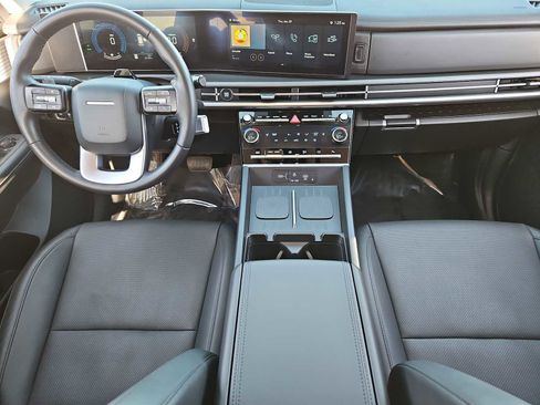 Used 2025 Hyundai Santa Fe SEL image 15