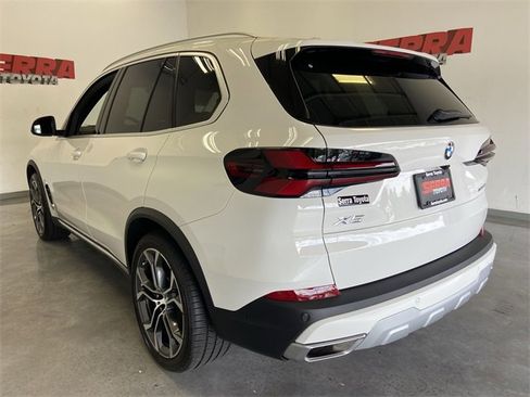Used 2025 BMW X5 xDrive40i w/ Premium Package image 15