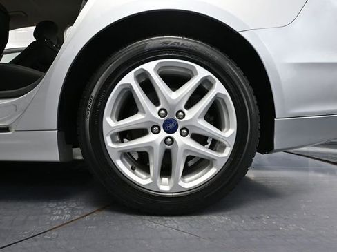 Used 2013 Ford Fusion SE image 11