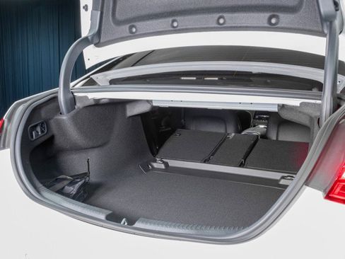 Certified 2025 Mercedes-Benz C 300 Sedan image 7