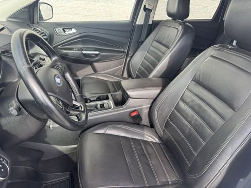 Used 2018 Ford Escape SEL image 16