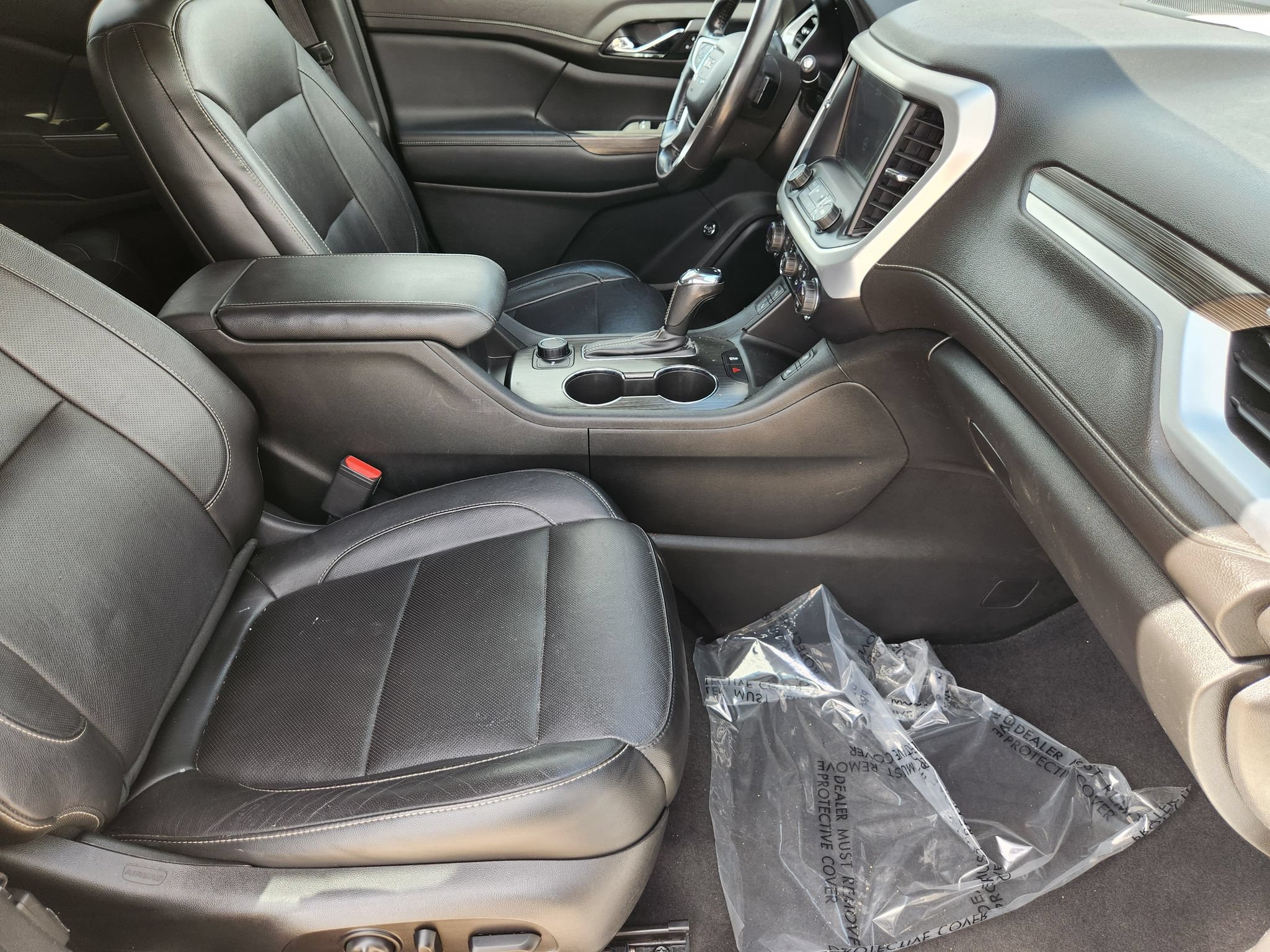 Used 2019 GMC Acadia SLT FWD image 16