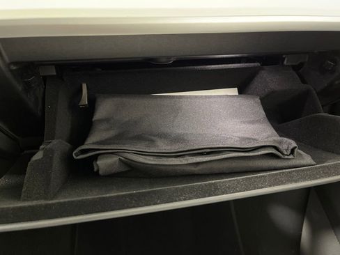 Used 2023 Tesla Model Y Long Range image 27