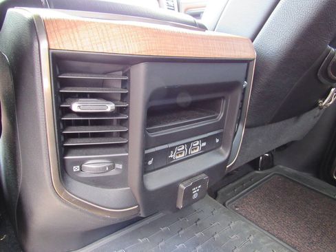 Used 2020 RAM 2500 Limited AWD/4WD image 48