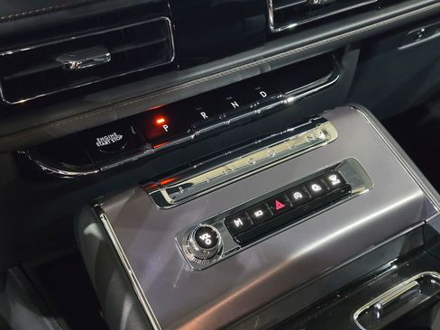 New 2026 Lincoln Aviator Premiere image 24