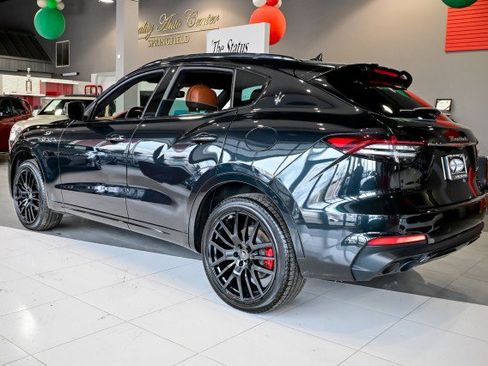 Used 2022 Maserati Levante GT image 7