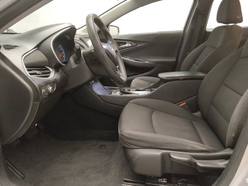 Used 2018 Chevrolet Malibu LS image 17