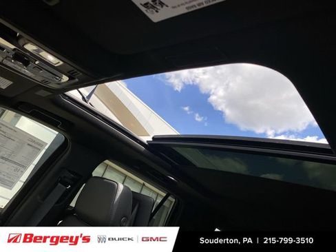 New 2026 GMC Yukon Denali w/ Denali Reserve Package AWD/4WD image 20