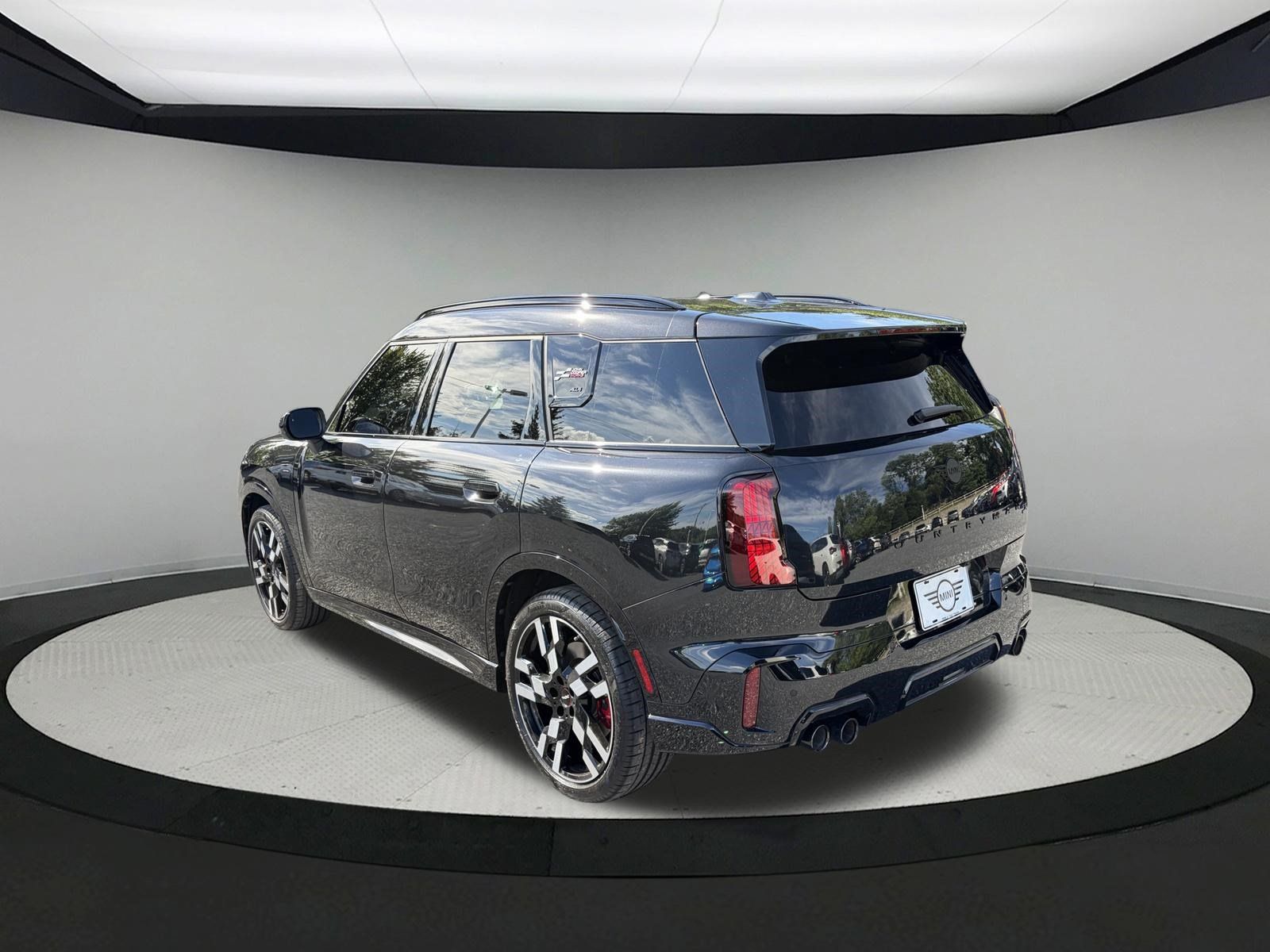 Used 2025 MINI Cooper Countryman John Cooper Works w/ Comfort Package Max AWD/4WD image 4