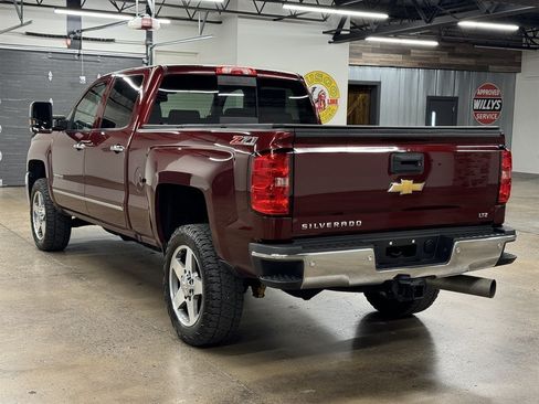 Used 2017 Chevrolet Silverado 2500 LTZ w/ Duramax Plus Package AWD/4WD image 10