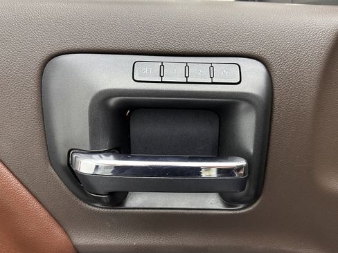 Used 2017 Chevrolet Silverado 3500 High Country w/ Duramax Plus Package image 15