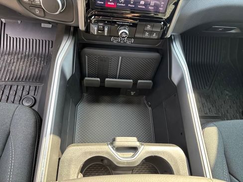 New 2025 RAM 1500 Big Horn image 23
