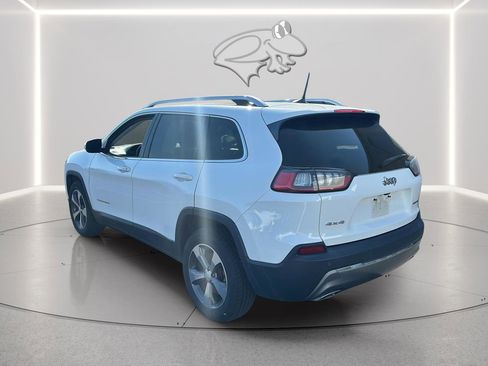 Used 2019 Jeep Cherokee Limited w/ Luxury Group image 3