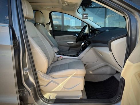 Used 2014 Ford Escape SE w/ Equipment Group 201A FWD image 18