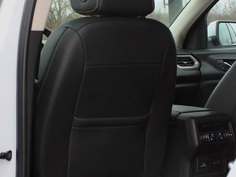 Used 2021 GMC Acadia Denali w/ Denali Technology Package image 18