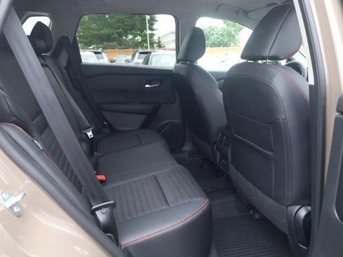 Certified 2025 Nissan Rogue SV AWD/4WD image 22
