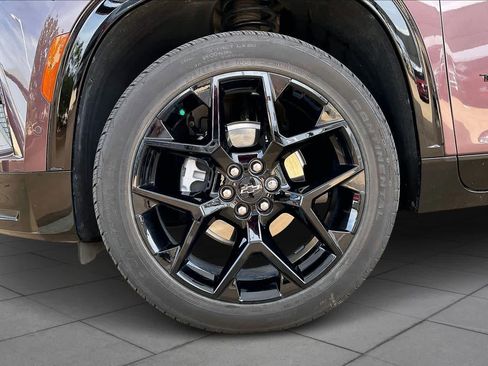 Used 2024 Chevrolet Traverse RS image 12
