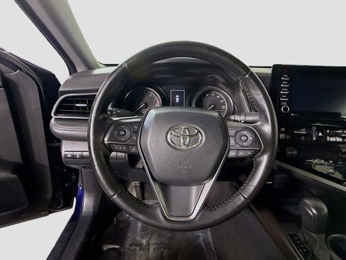 Used 2022 Toyota Camry SE image 13