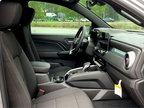 New 2025 Chevrolet Colorado LT w/ Advanced Trailering Package image 9