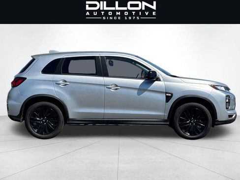 Used 2025 Mitsubishi Outlander Sport SE AWD/4WD image 3
