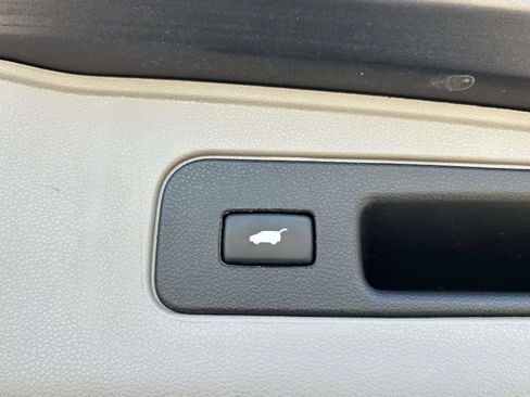 Used 2016 Honda Odyssey EX-L image 18