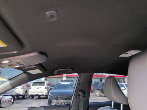 Certified 2025 Toyota Camry SE w/ Convenience Package FWD image 21