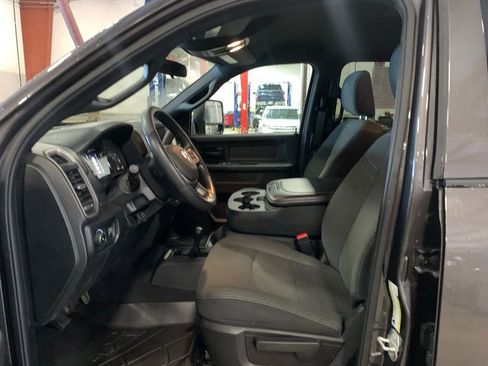 Used 2024 RAM 3500 Tradesman image 11