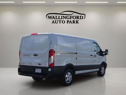 Used 2019 Ford Transit 250 130 Low Roof RWD image 4