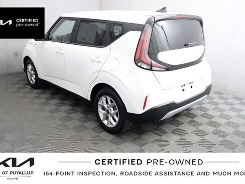 Certified 2025 Kia Soul LX w/ LX Technology Package FWD image 8