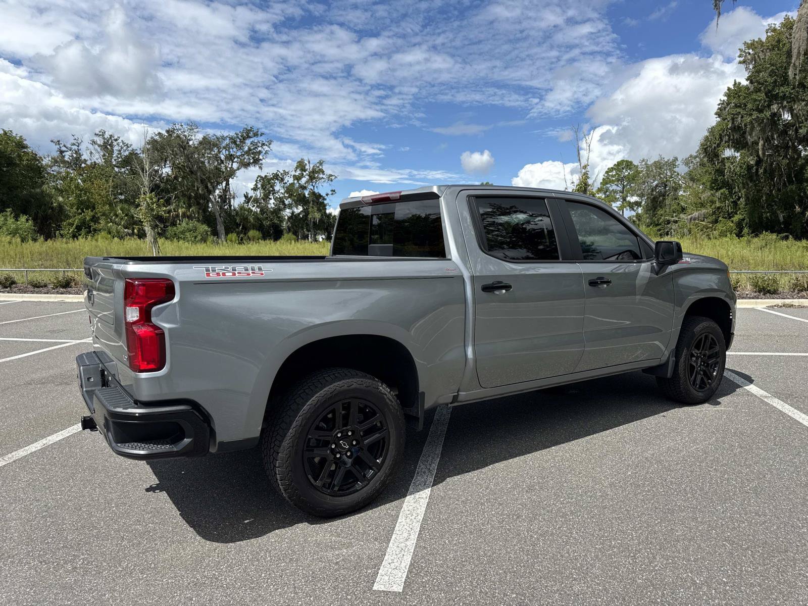 Used 2026 Chevrolet Silverado 1500 LT Trail Boss w/ LT Trail Boss Premium Package AWD/4WD image 3