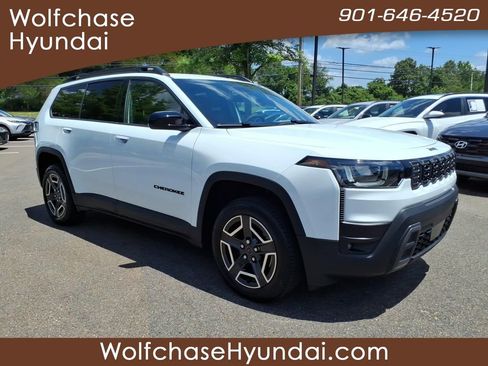 Used 2026 Jeep Cherokee Laredo AWD/4WD image 7
