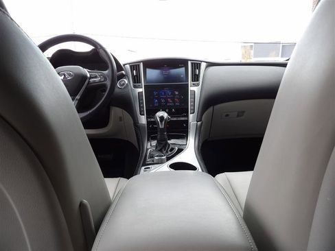 Used 2021 INFINITI Q50 Luxe w/ All Weather Package image 16