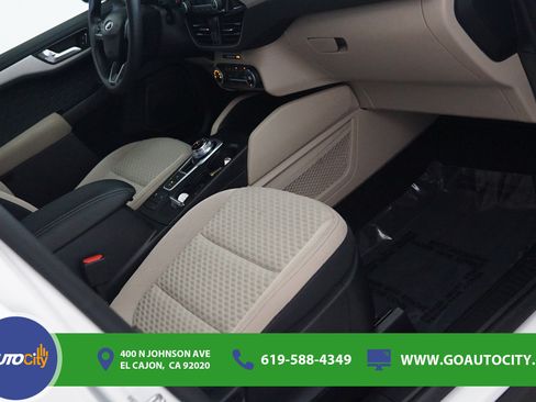 Used 2020 Ford Escape SE FWD image 8