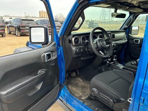 Used 2023 Jeep Wrangler Unlimited w/ 8.4" Radio Group image 2