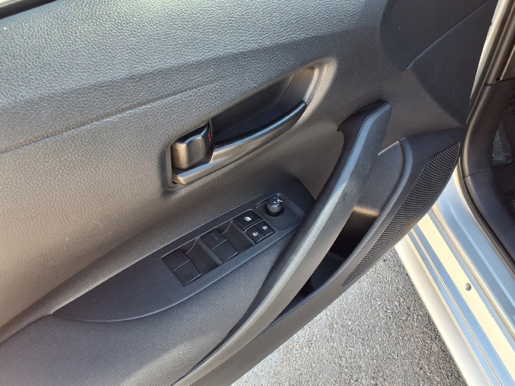 Used 2024 Toyota Corolla LE FWD image 10
