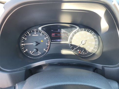 Used 2020 Nissan Pathfinder SL image 35