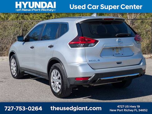 Used 2020 Nissan Rogue S image 3
