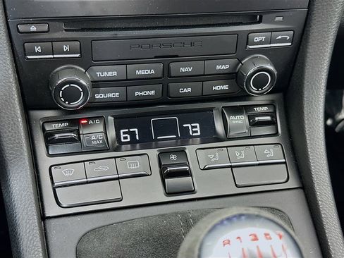 Certified 2018 Porsche 911 Carrera T RWD image 17