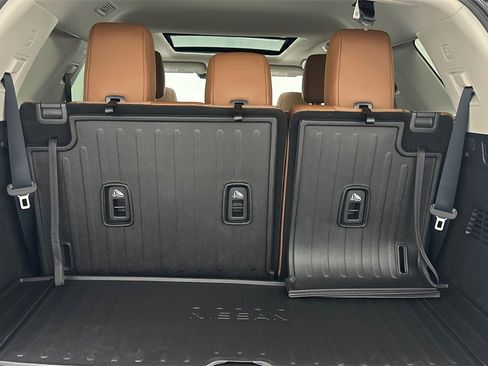 New 2025 Nissan Pathfinder Platinum w/ Cargo Package image 13