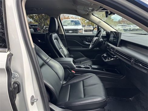 Certified 2023 Lincoln Corsair FWD image 32